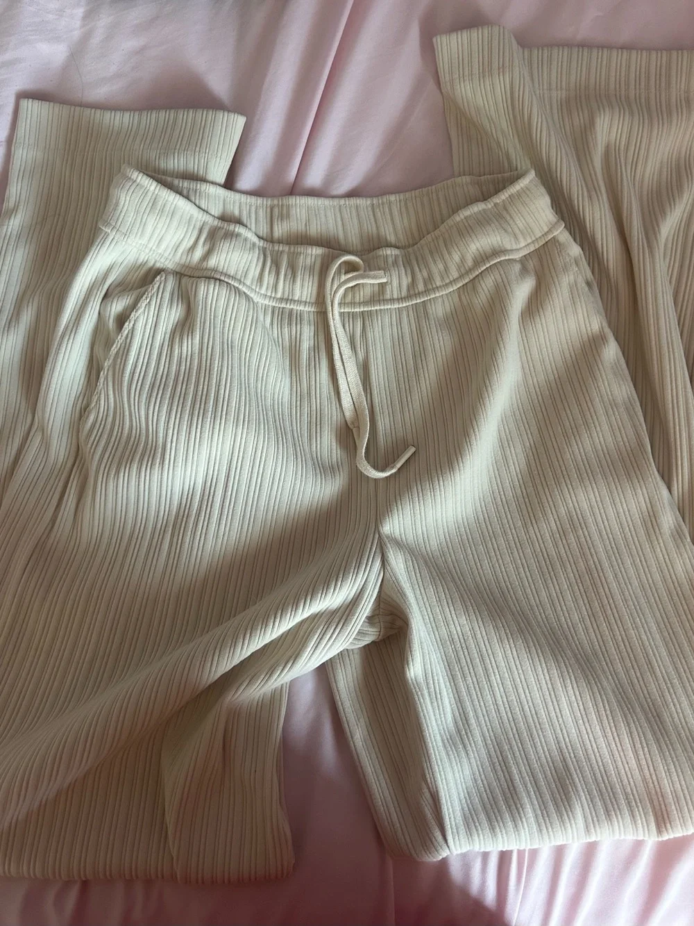 Beyond Yoga Cream Wide Leg Ribbed lounge Pants